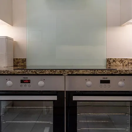 Hazelseat House At The Graythwaite Estate * 울버스톤