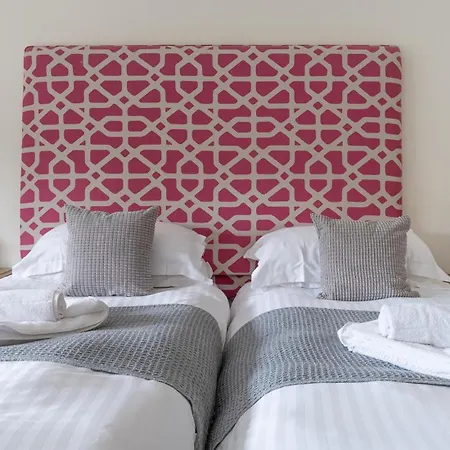 Hazelseat House At The Graythwaite Estate * 울버스톤